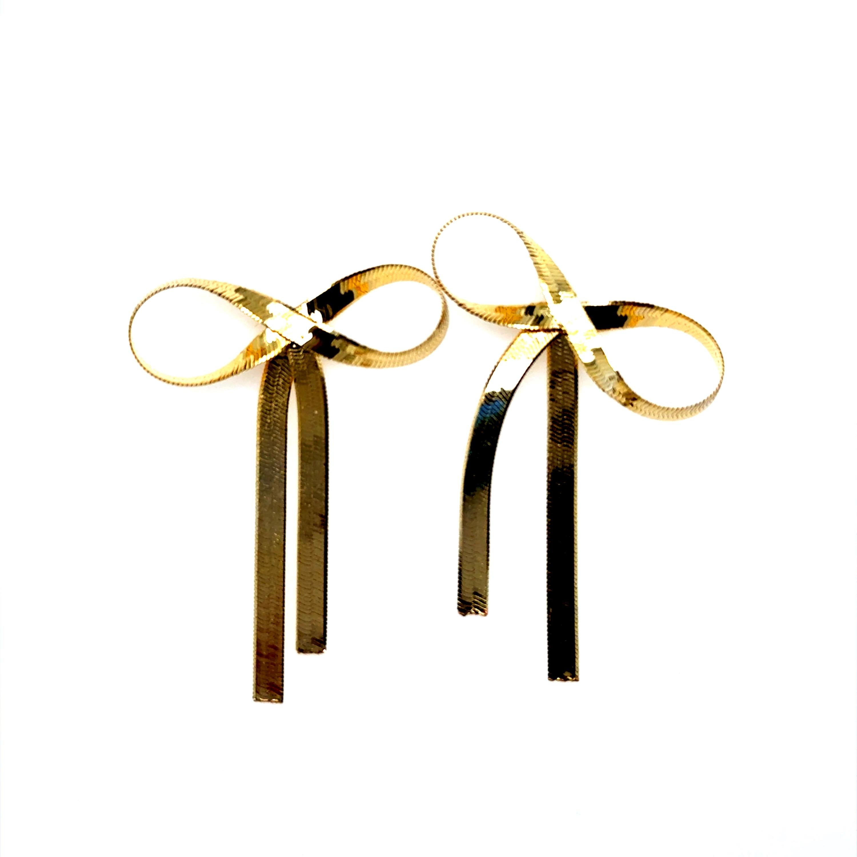 Herringbone 14K Yellow Gold 'Bow' Earrings.